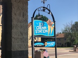 12. Ice Cream Station